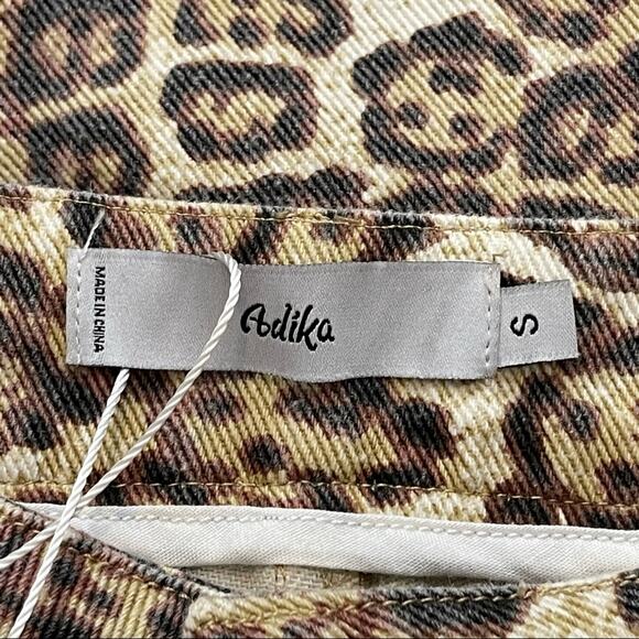 Adika Leopard Animal Print Jeans Size Small NWT - Picture 4 of 9